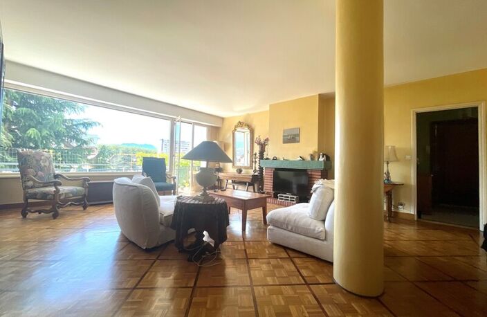 T4 — photo 4