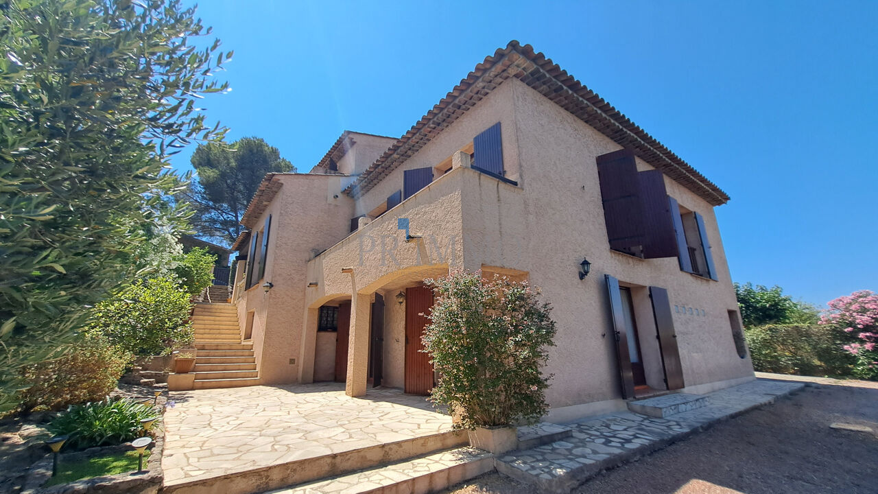 maison 5 pièces 207 m2 à vendre à Fréjus (83600)