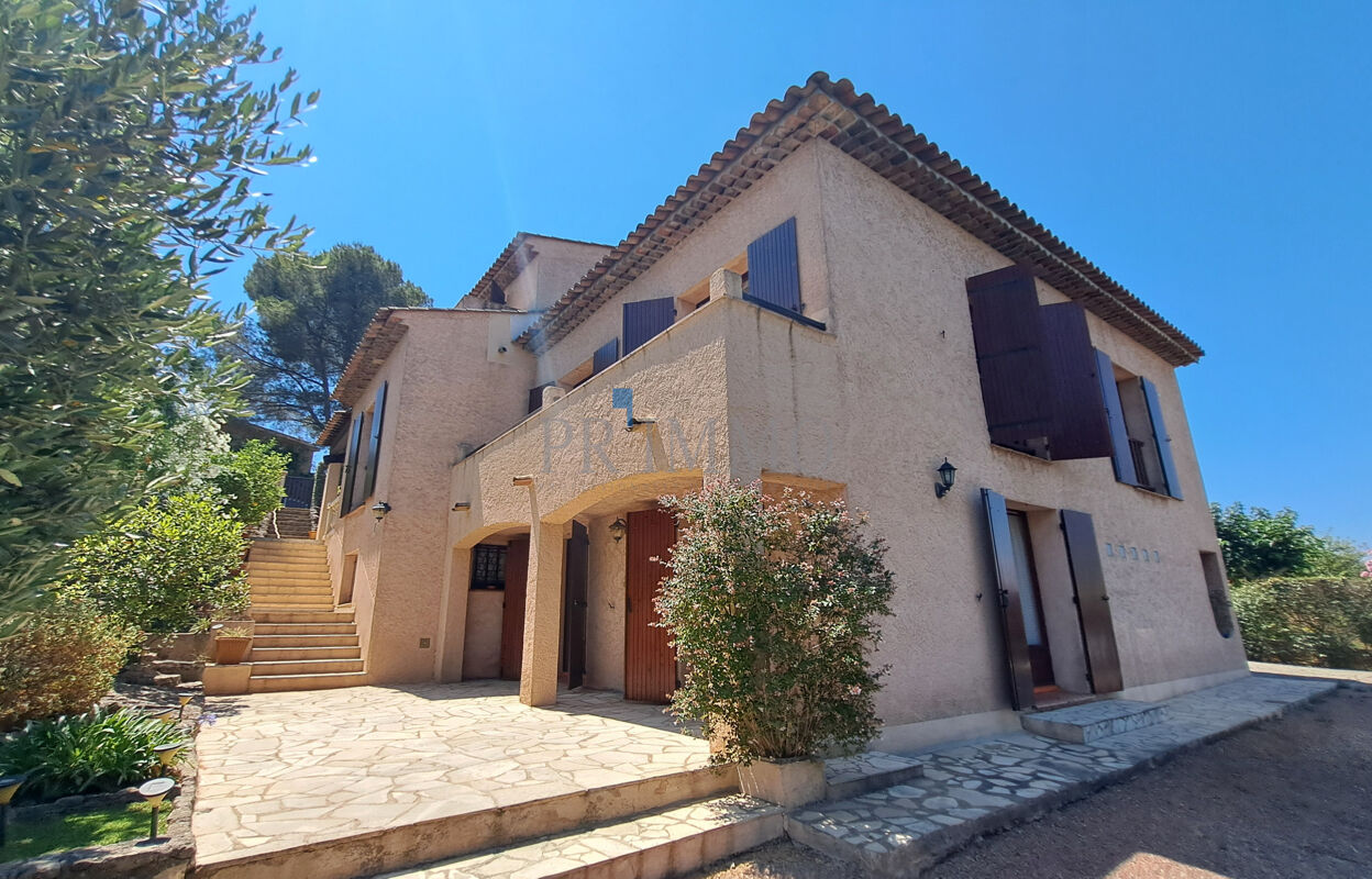 maison 5 pièces 207 m2 à vendre à Fréjus (83600)