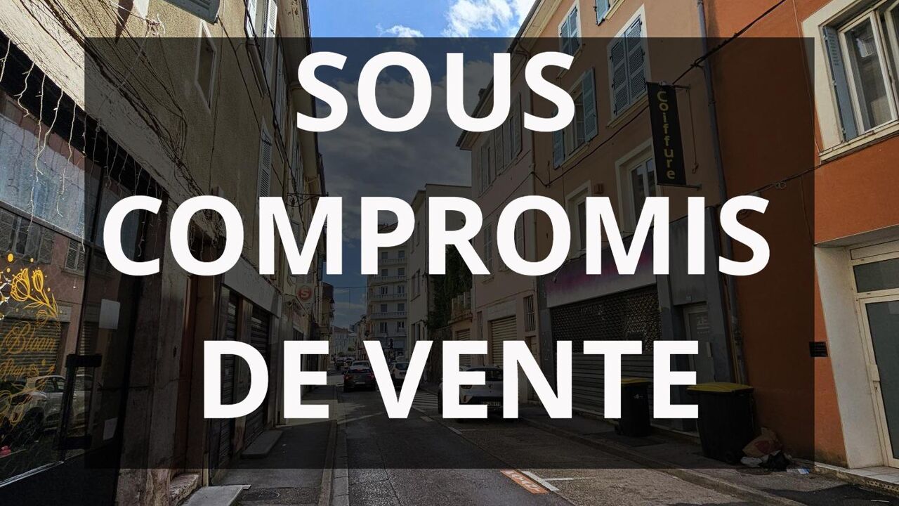 commerce 3 pièces 46 m2 à vendre à Voiron (38500)