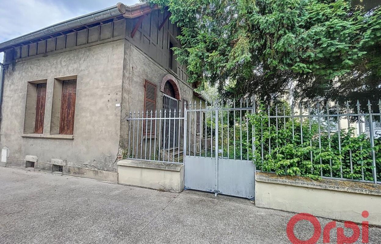 maison 2 pièces 82 m2 à vendre à Cusset (03300)