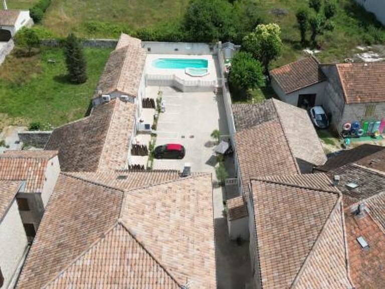 Appartement avec balcon et piscine (LOT 12) — photo 1
