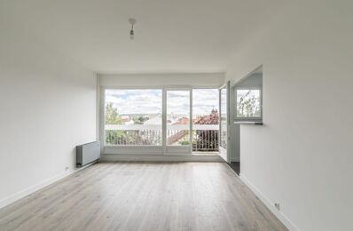 location appartement 1 335 € CC /mois à proximité de Champs-sur-Marne (77420)