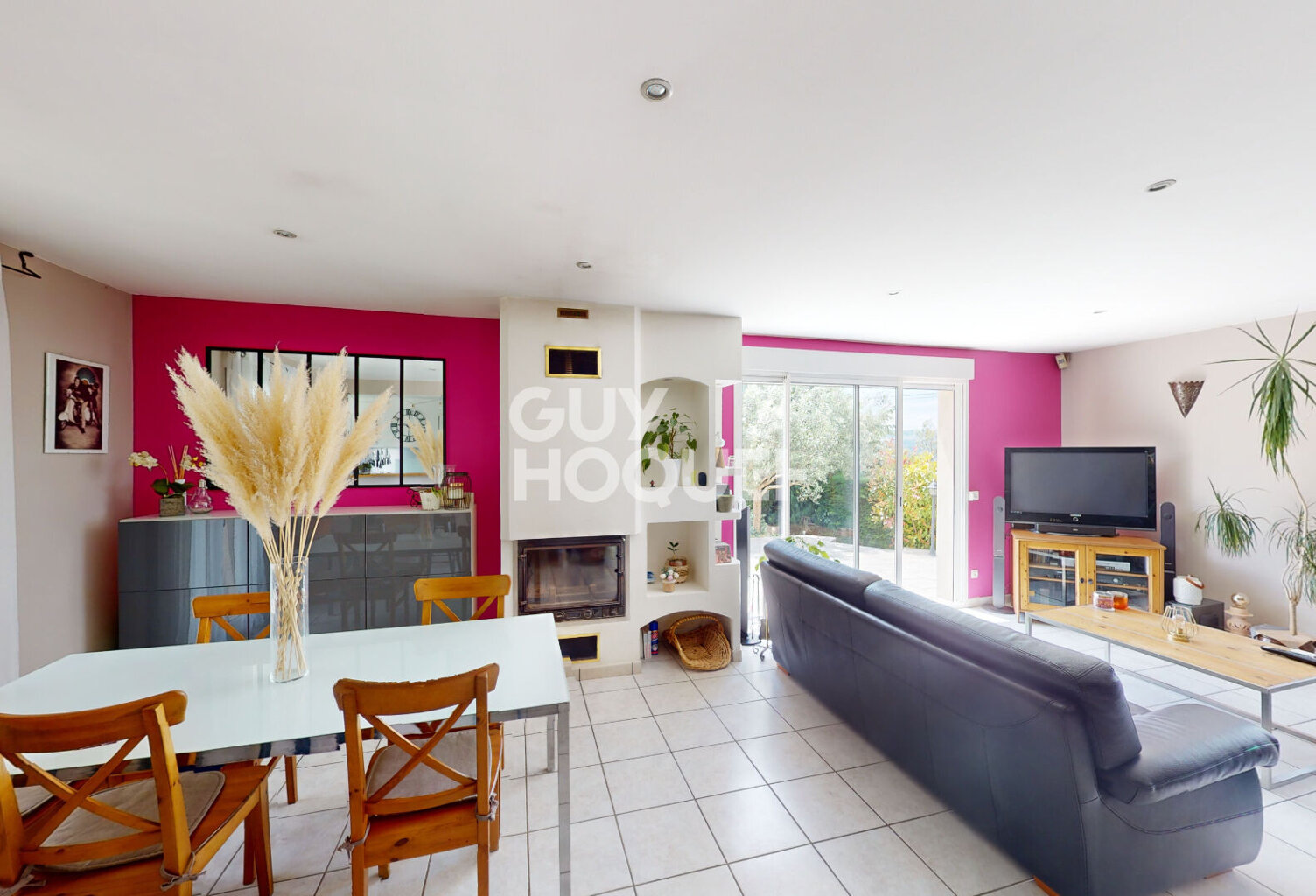 A VENDRE /  Grande maison 5 pièces avec jardin clos et piscin... — photo 1