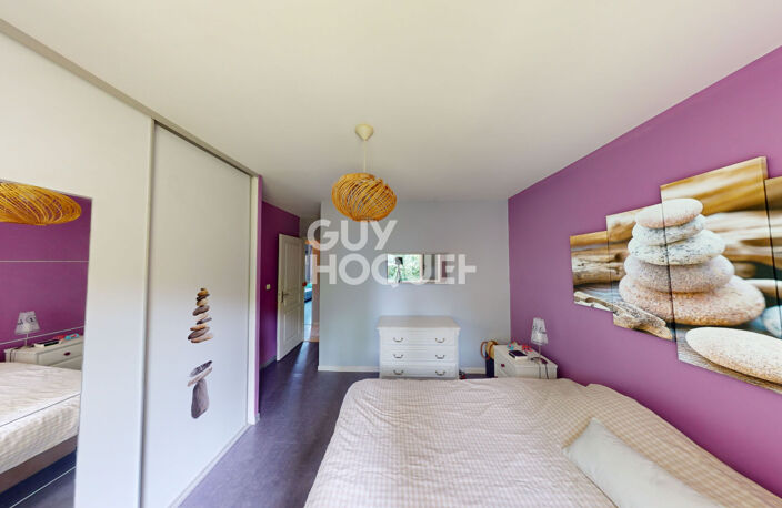 A VENDRE /  Grande maison 5 pièces avec jardin clos et piscin... — photo 4