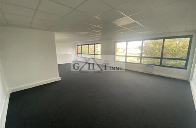 location local industriel 3 466 € CC /mois à proximité de Gretz-Armainvilliers (77220)