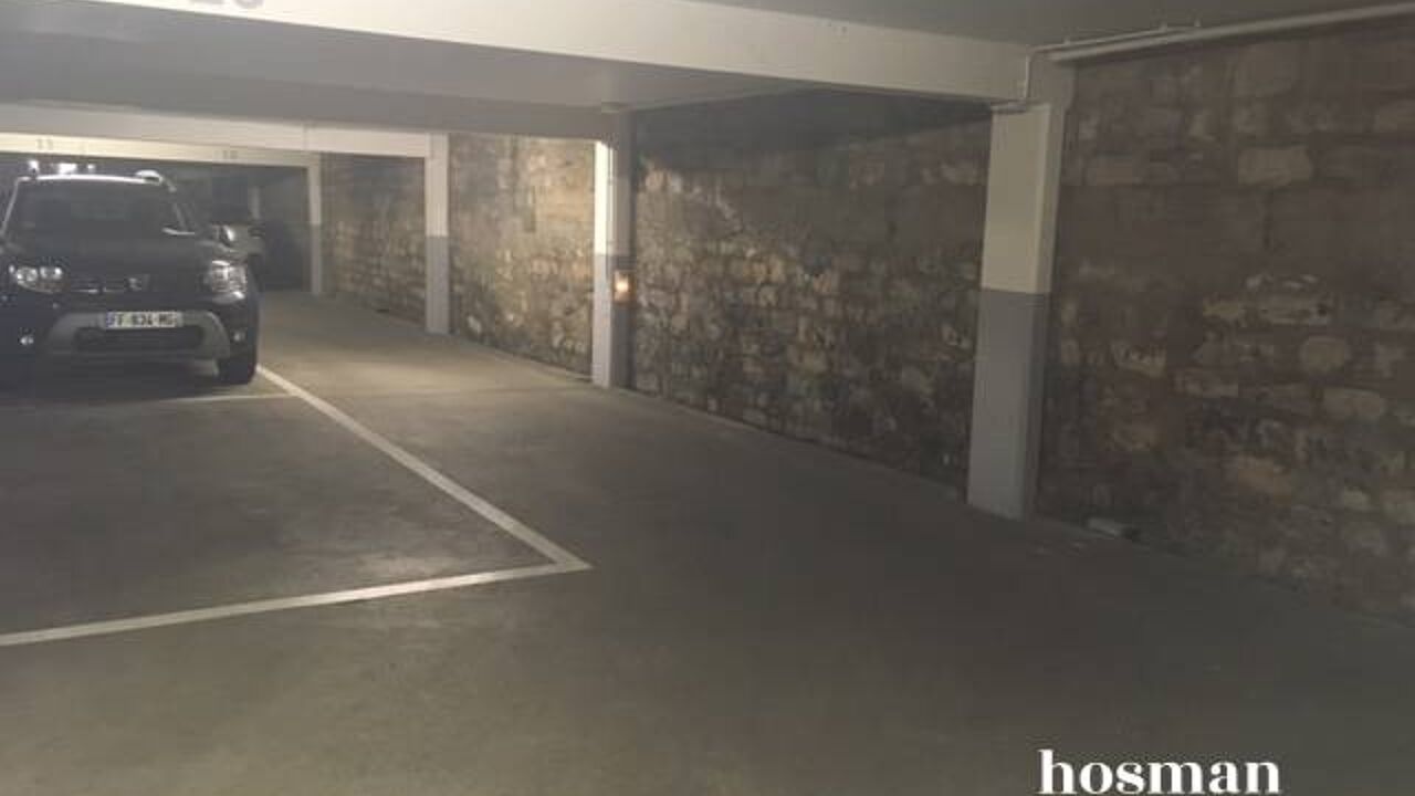 garage  pièces 13 m2 à vendre à Puteaux (92800)