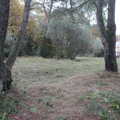Terrain  169000 €