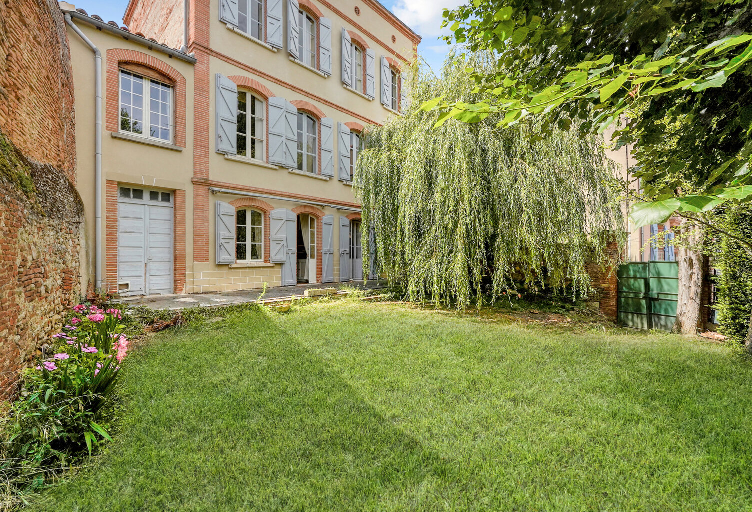 A VENDRE maison de Maître de 345m2 + combles aménageables — photo 1