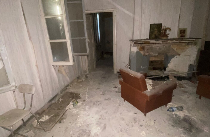 Maison de ville debut 20 s, 160m2 avec une cour. REHABILITAT — photo 2