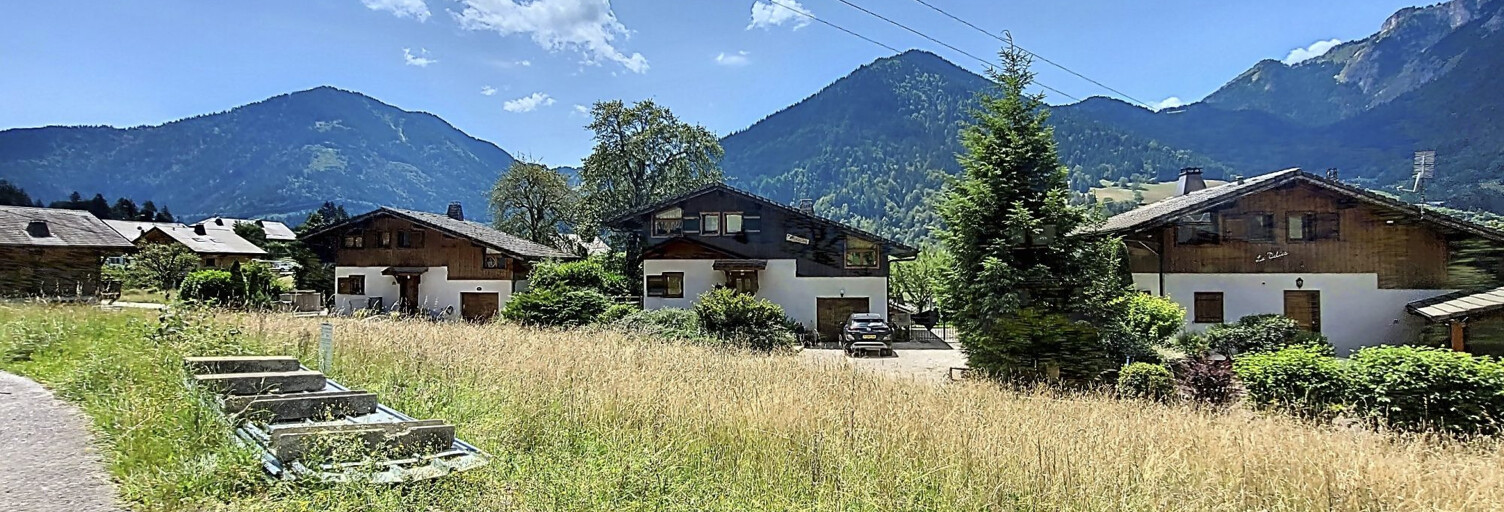 Terrain  374 m² à vendre à Le Biot (74430)