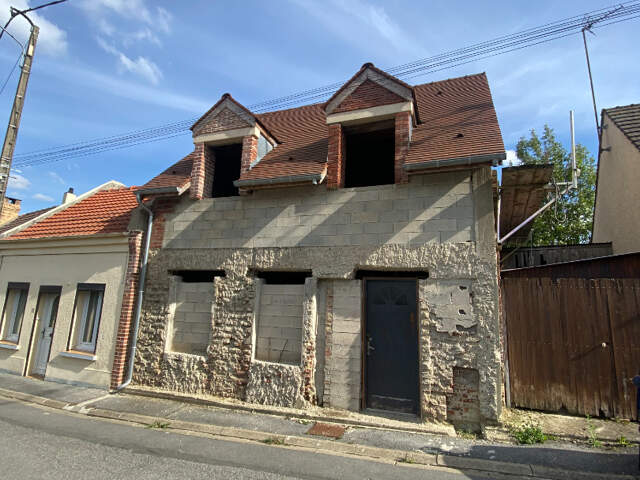 Maison en cours de rénovation — photo du bien