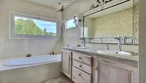 Villa / Maison 12 pièces  à vendre Cognac 16100