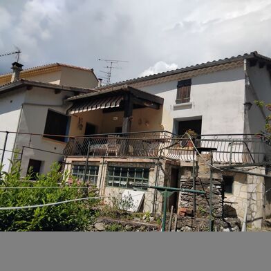 Maison 7 pièces 150000 €