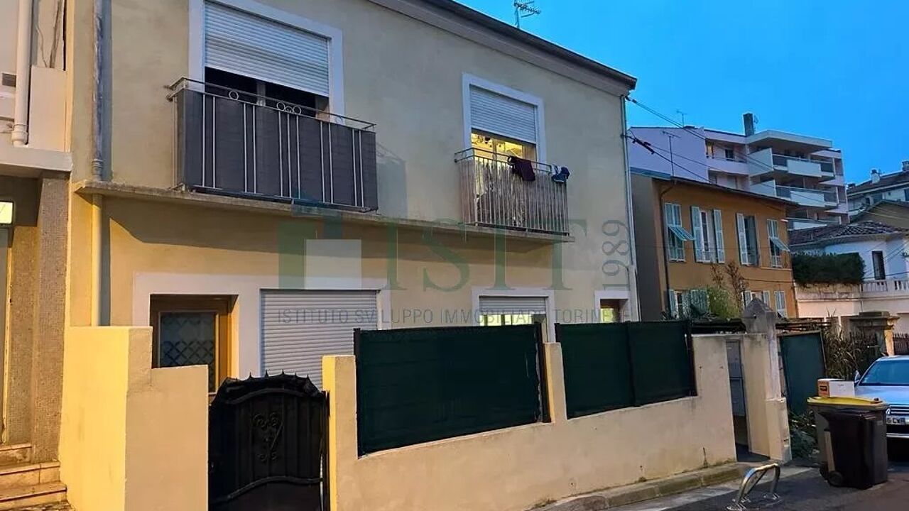 immeuble  pièces 210 m2 à vendre à Nice (06200)