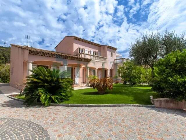 VILLEFRANCHE-SUR-MER - VILLA NEO PROVENCALE — photo du bien