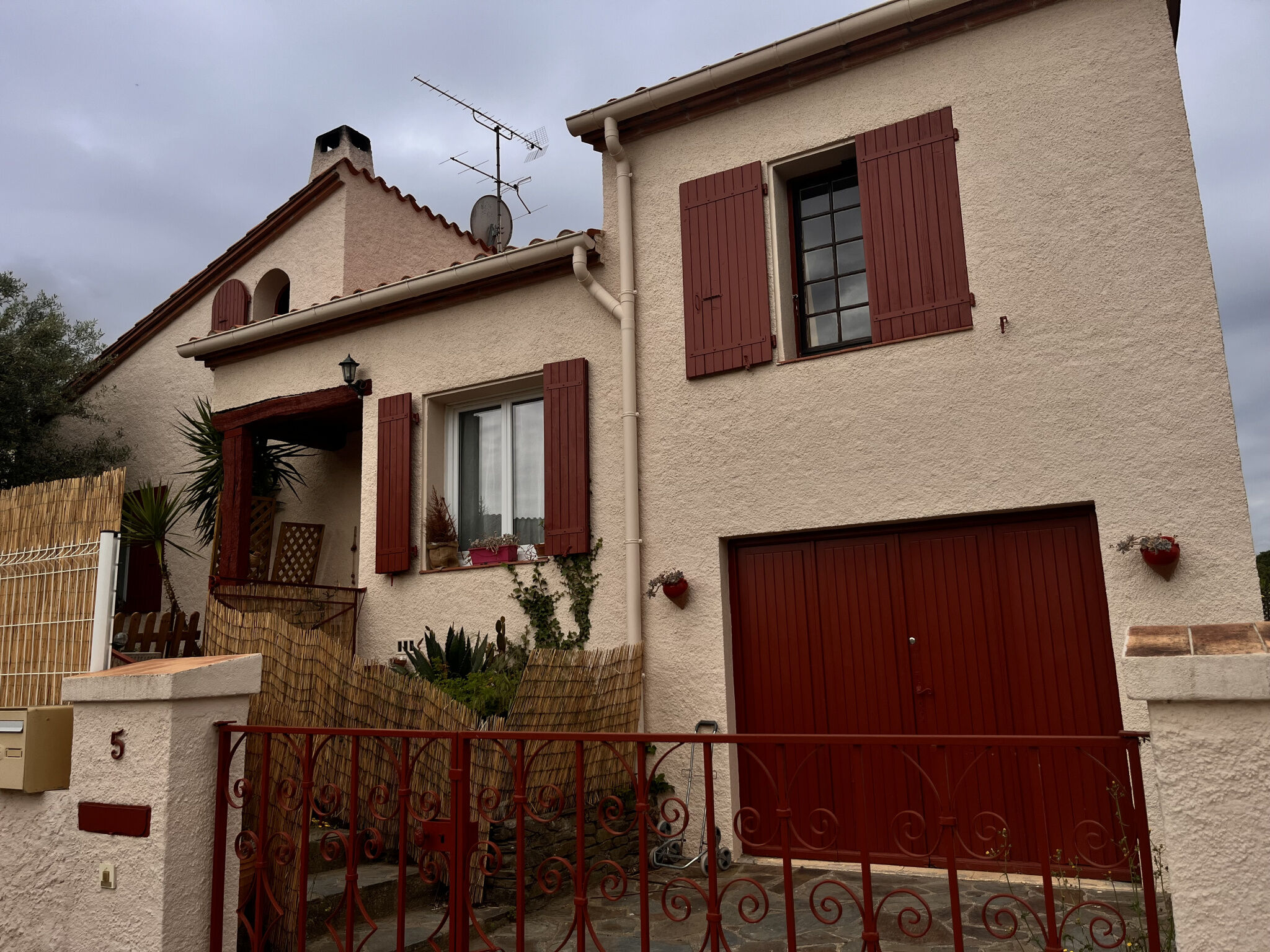 Villa / Maison  T6 à vendre Céret 66400