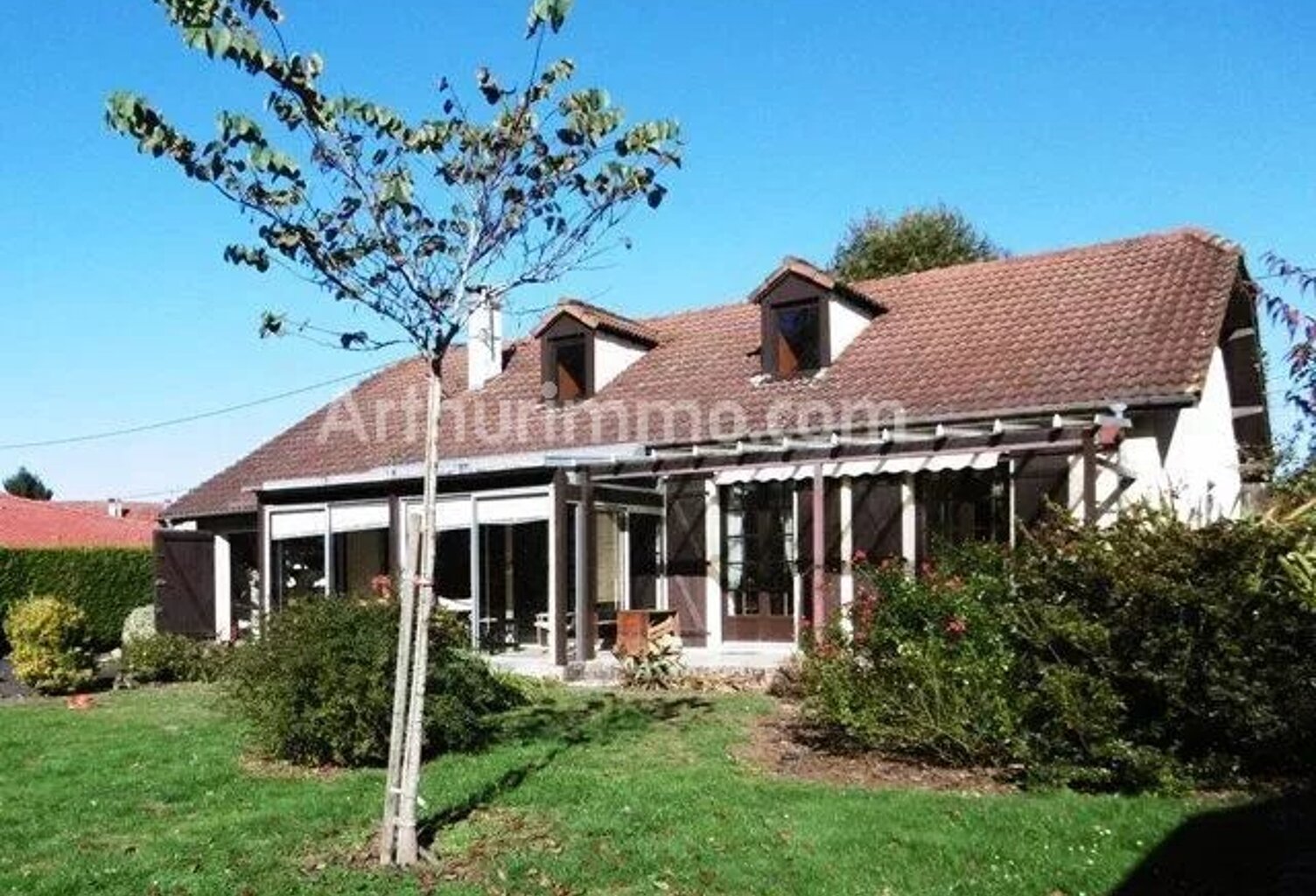 15 MN A PIED DU CENTRE DE NAY (MAIRIE) — photo 1