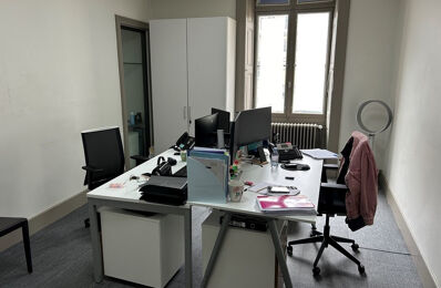 location bureau 4 166 € CC /mois à proximité de Rennes (35200)