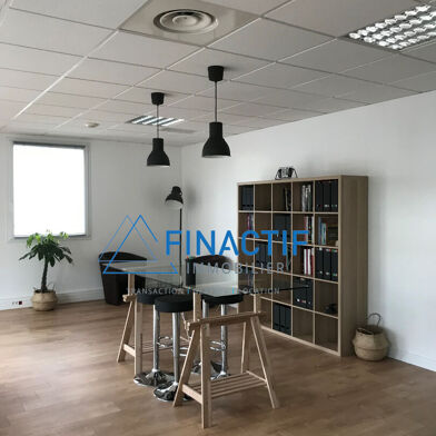 Bureau 70 m²