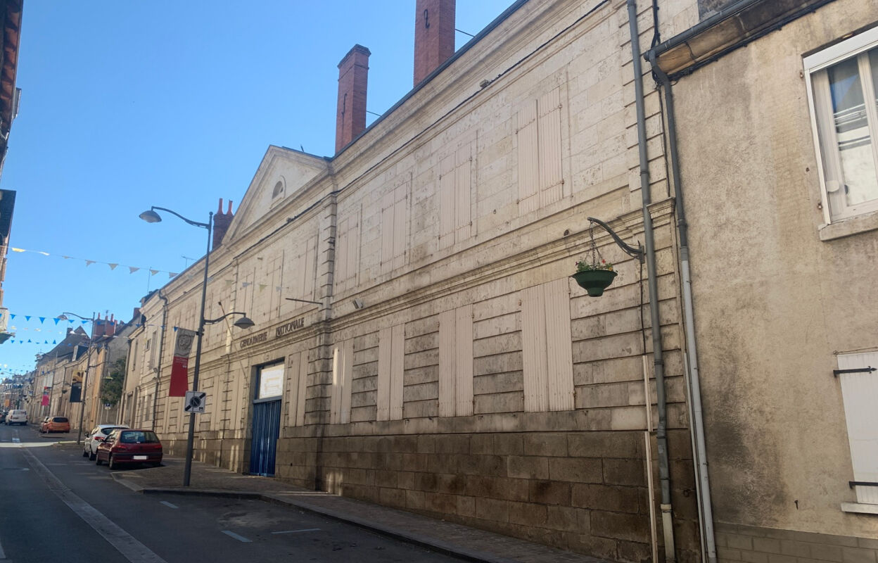 immeuble  pièces 600 m2 à vendre à La Châtre (36400)