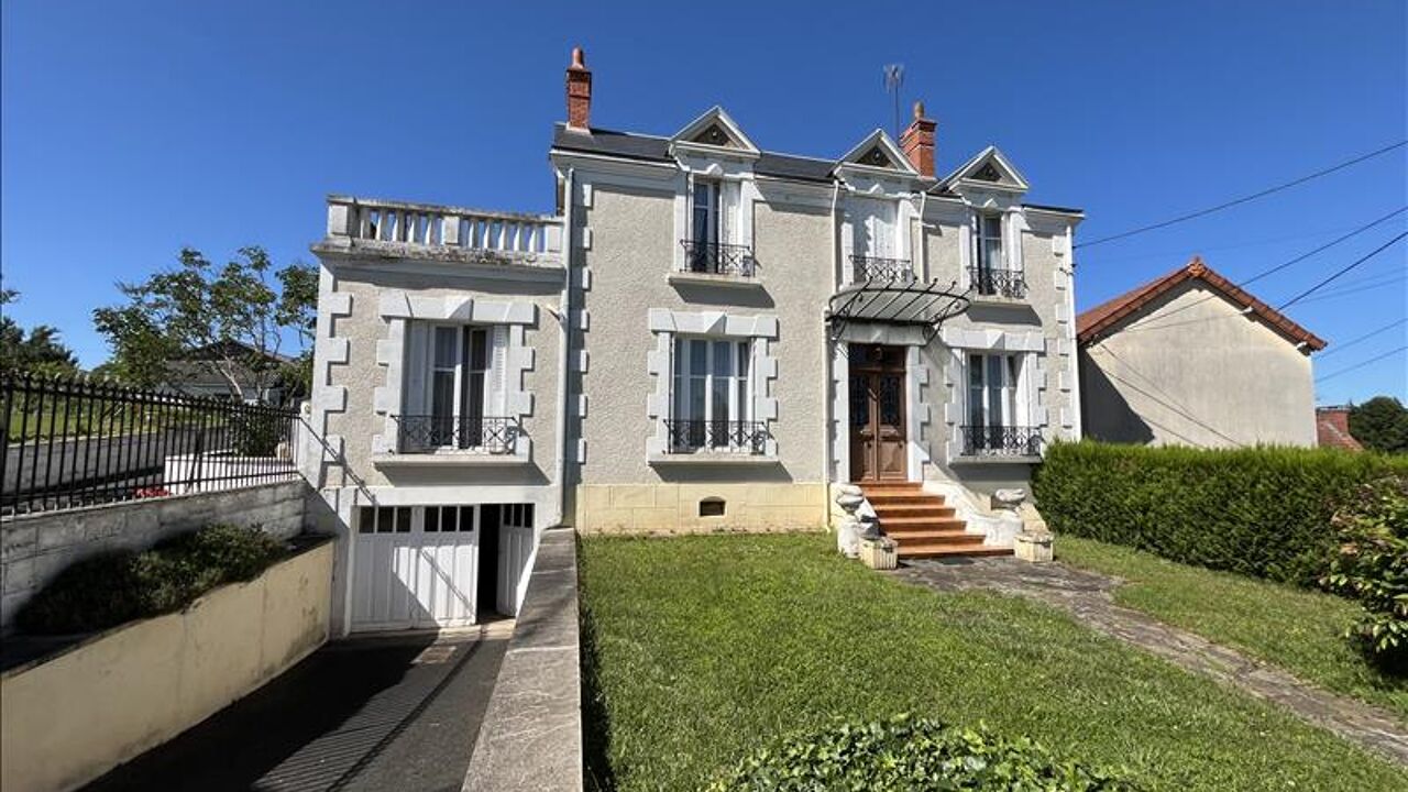 maison 6 pièces 125 m2 à vendre à Châteaumeillant (18370)