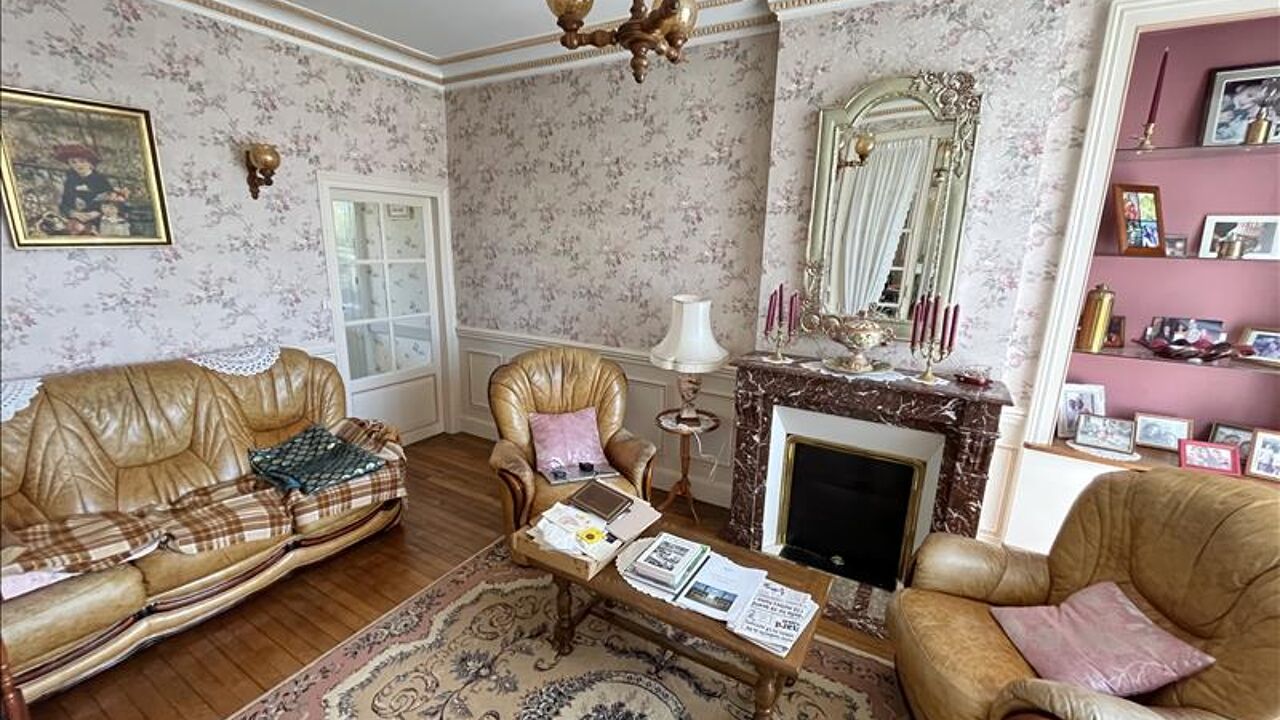 maison 6 pièces 125 m2 à vendre à Châteaumeillant (18370)