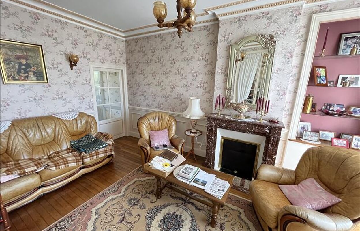 maison 6 pièces 125 m2 à vendre à Châteaumeillant (18370)