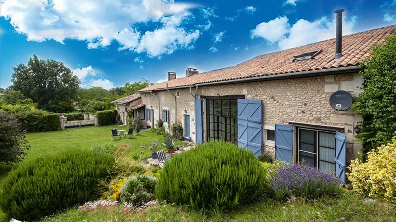 maison 8 pièces 256 m2 à vendre à Saint-Privat-en-Périgord (24410)