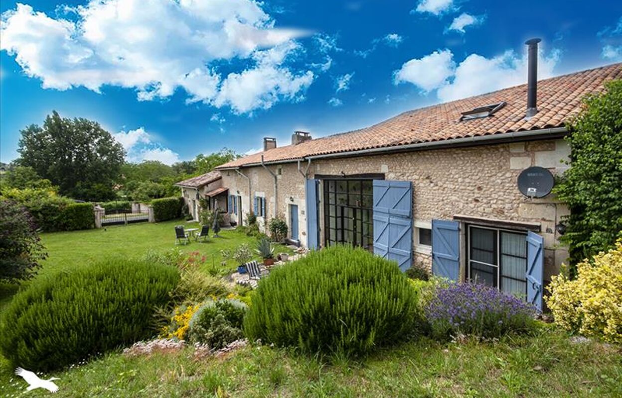 maison 8 pièces 256 m2 à vendre à Saint-Privat-en-Périgord (24410)