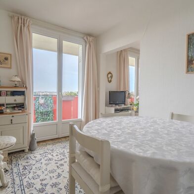 Appartement 3 pièces 244000 €