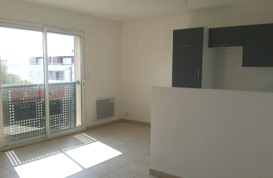 location appartement 770 € CC /mois à proximité de La Barben (13330)