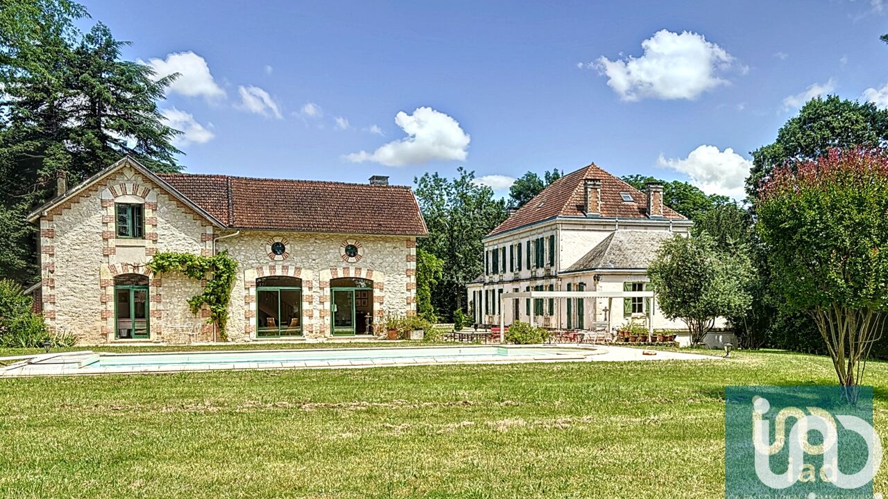 maison 22 pièces 645 m2 à vendre à Fleurance (32500)