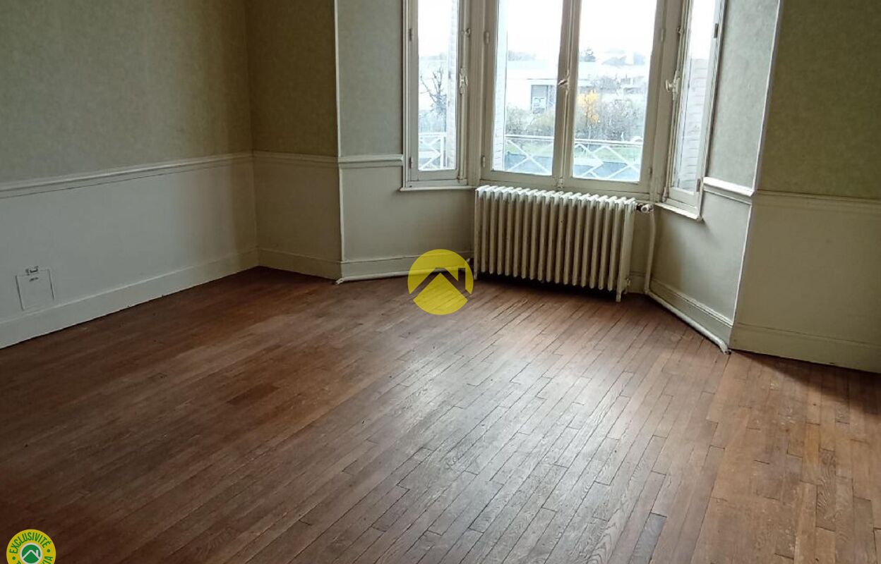 maison 5 pièces 110 m2 à vendre à Commentry (03600)