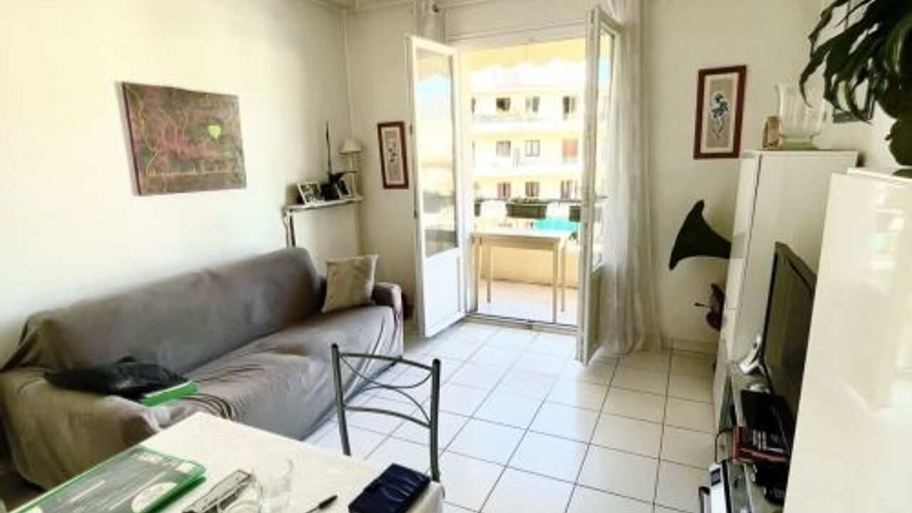 appartement 2 pièces 45 m2 à vendre à Nice (06300)