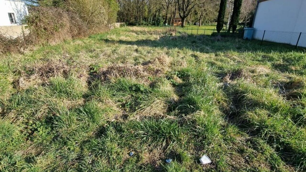 terrain  pièces 830 m2 à vendre à La Chapelle-des-Marais (44410)