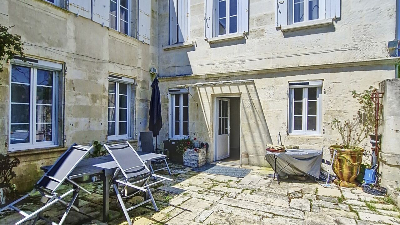 maison 7 pièces 250 m2 à vendre à Tonnay-Charente (17430)