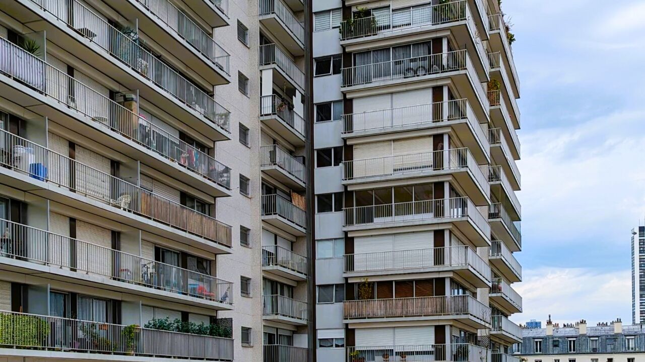 appartement 2 pièces 52 m2 à vendre à Puteaux (92800)