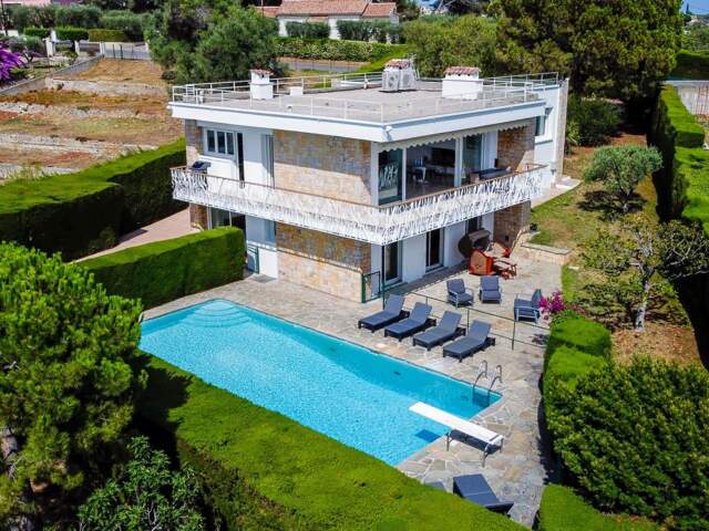 VILLA INDIVIDUELLE A CAGNES SUR MER — photo du bien
