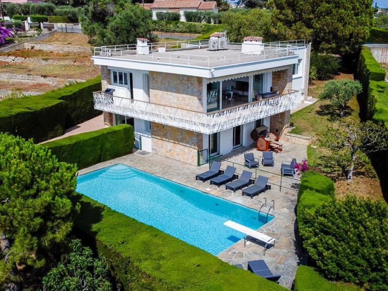 VILLA INDIVIDUELLE A CAGNES SUR MER — photo 1