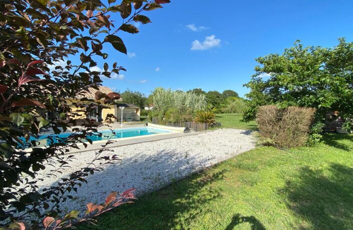 VENTE d'une maison F4 (145 m²) à SOUSTONS — photo 4