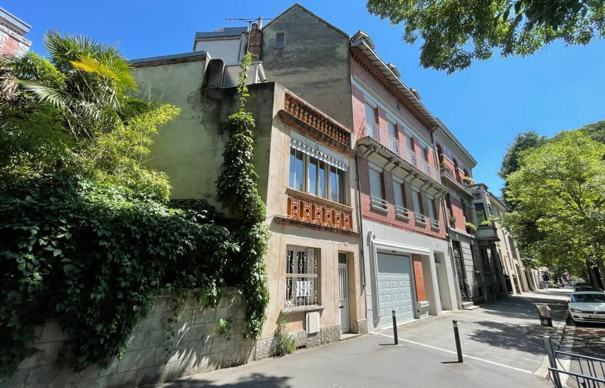 immeuble  pièces 140 m2 à vendre à Toulouse (31000)