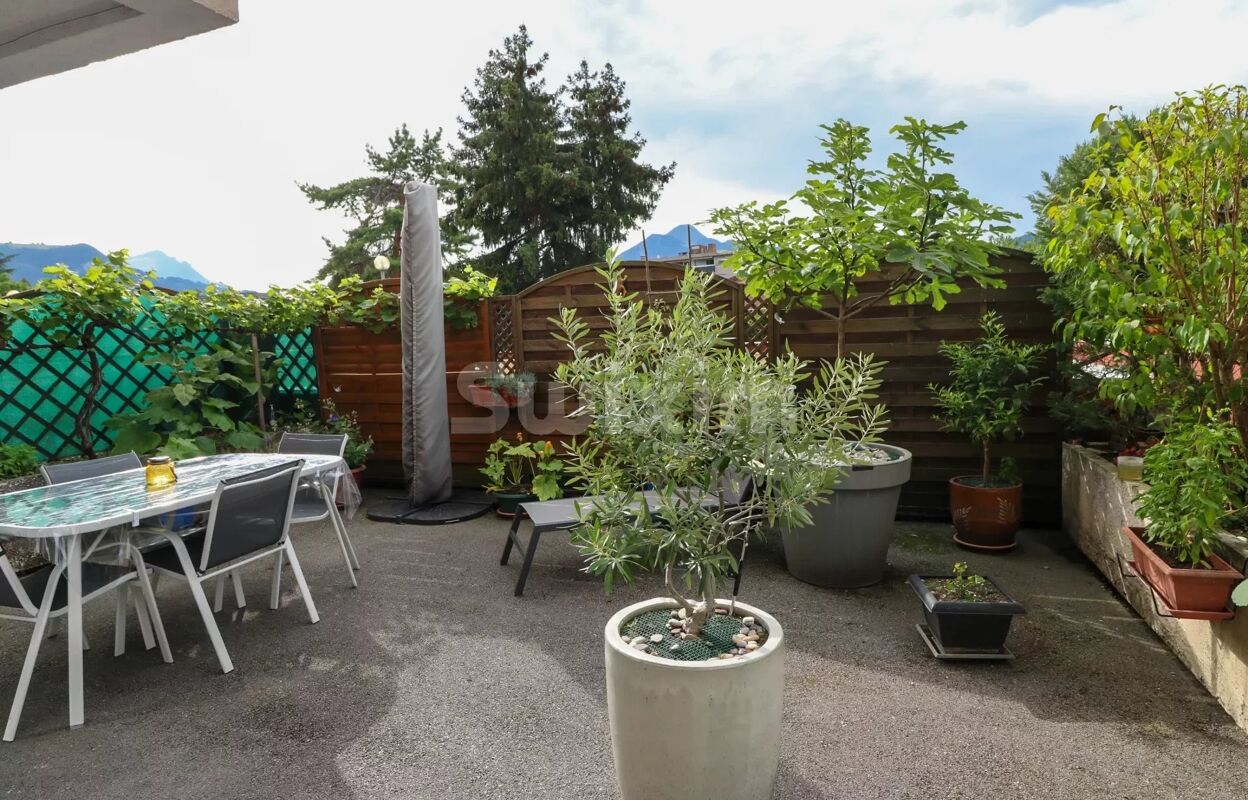 appartement 3 pièces 60 m2 à vendre à Cluses (74300)