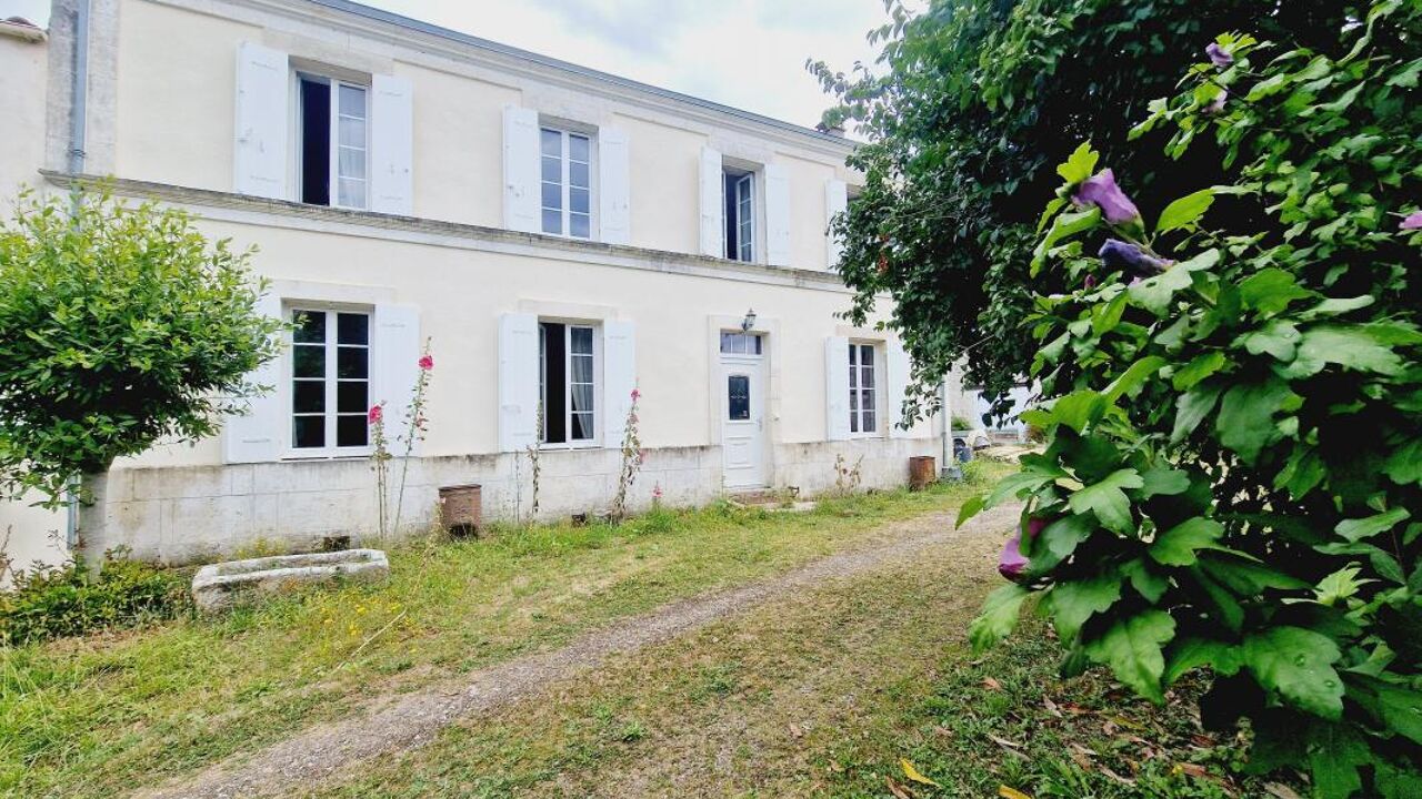 maison 4 pièces 142 m2 à vendre à La Vallée (17250)