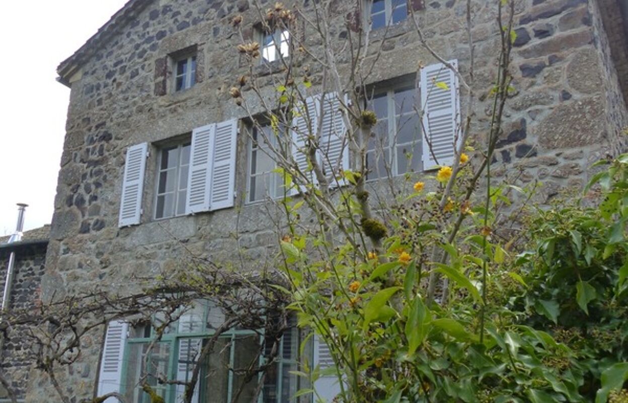 maison 5 pièces 135 m2 à vendre à Prades (43300)