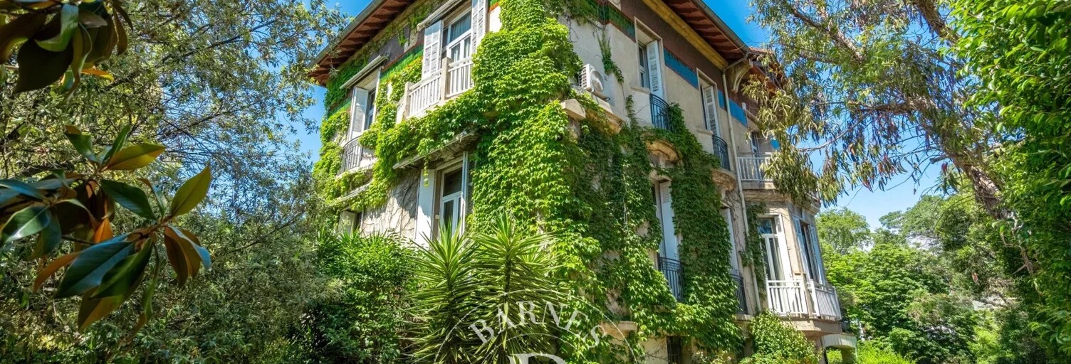 Maison 8 Pièces 380 m² à vendre à Marseille 9 (13009)