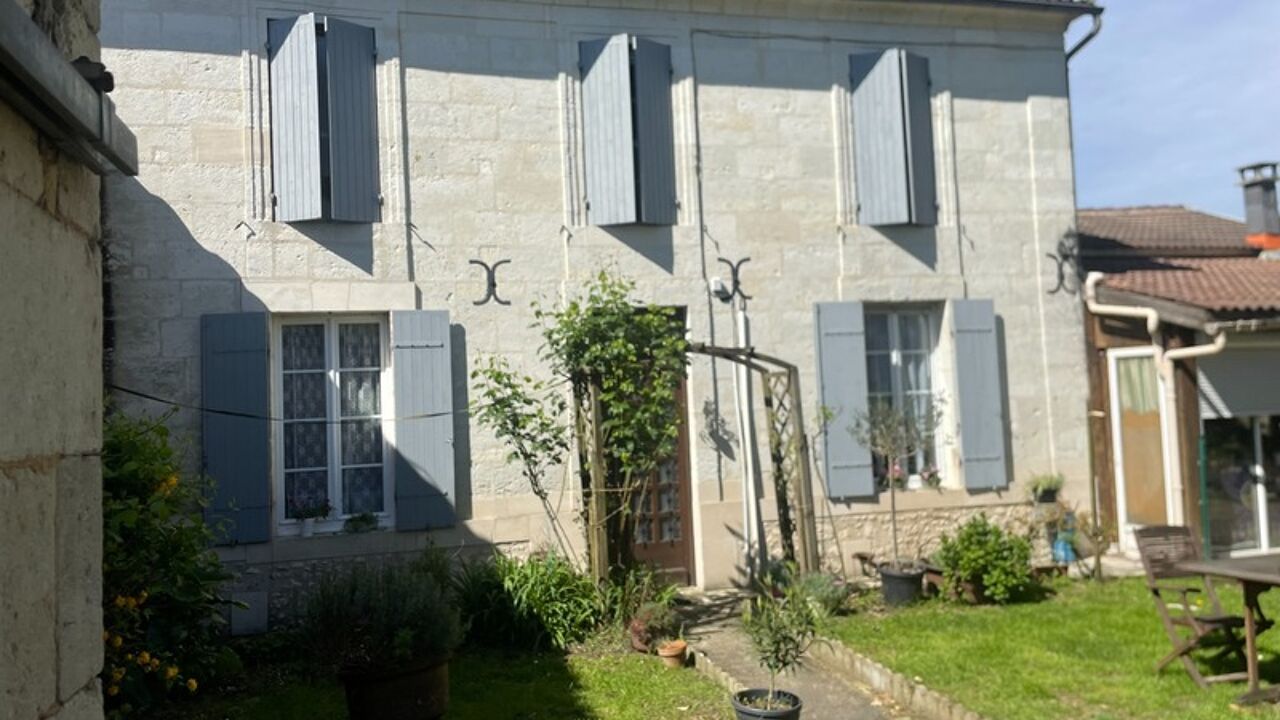 maison 22 pièces 200 m2 à Montlieu-la-Garde (17210)