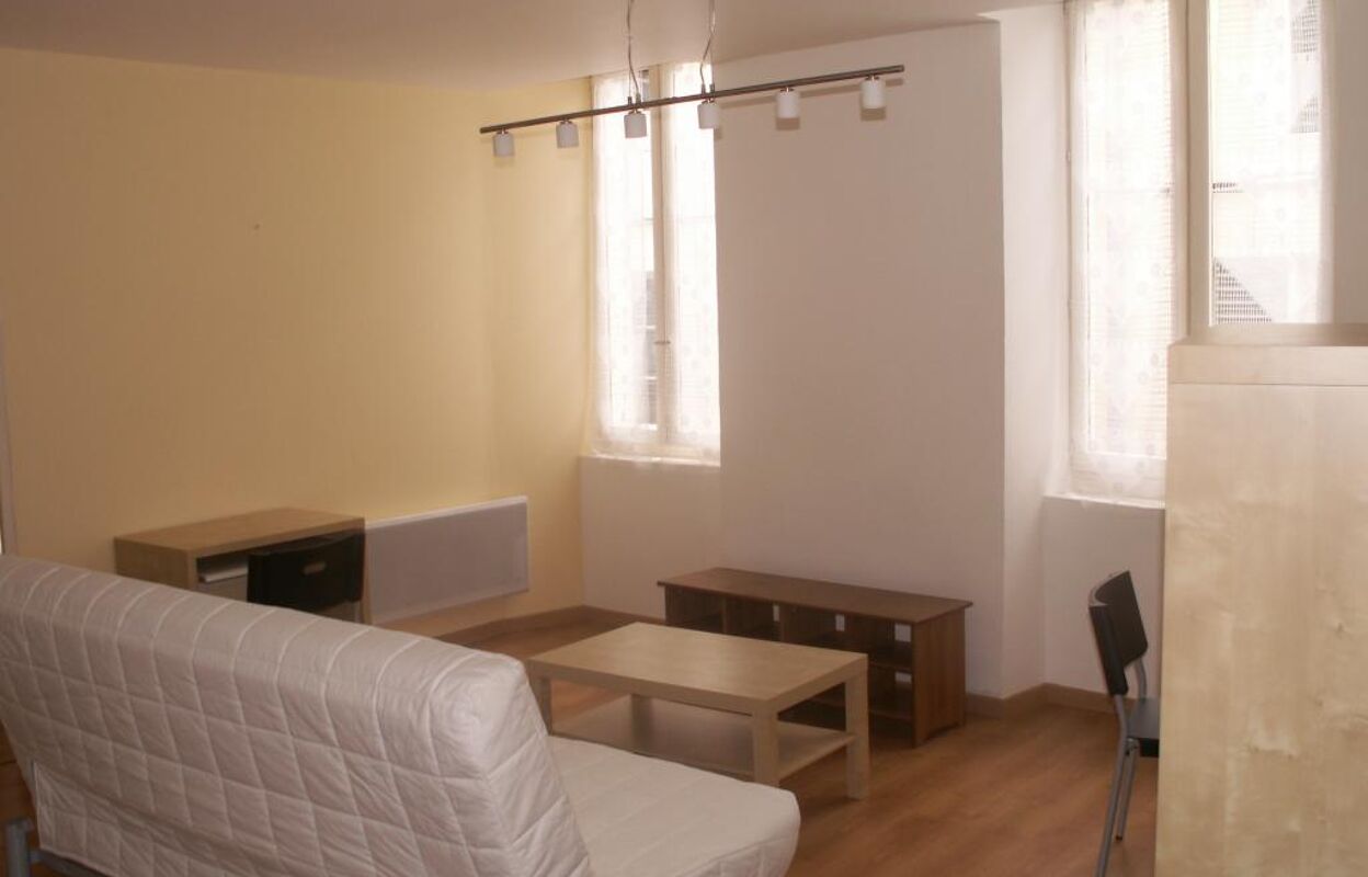 appartement 2 pièces 45 m2 à louer à Nîmes (30000)