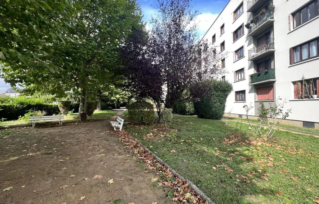 appartement 4 pièces 67 m2 à vendre à Les Clayes-sous-Bois (78340)