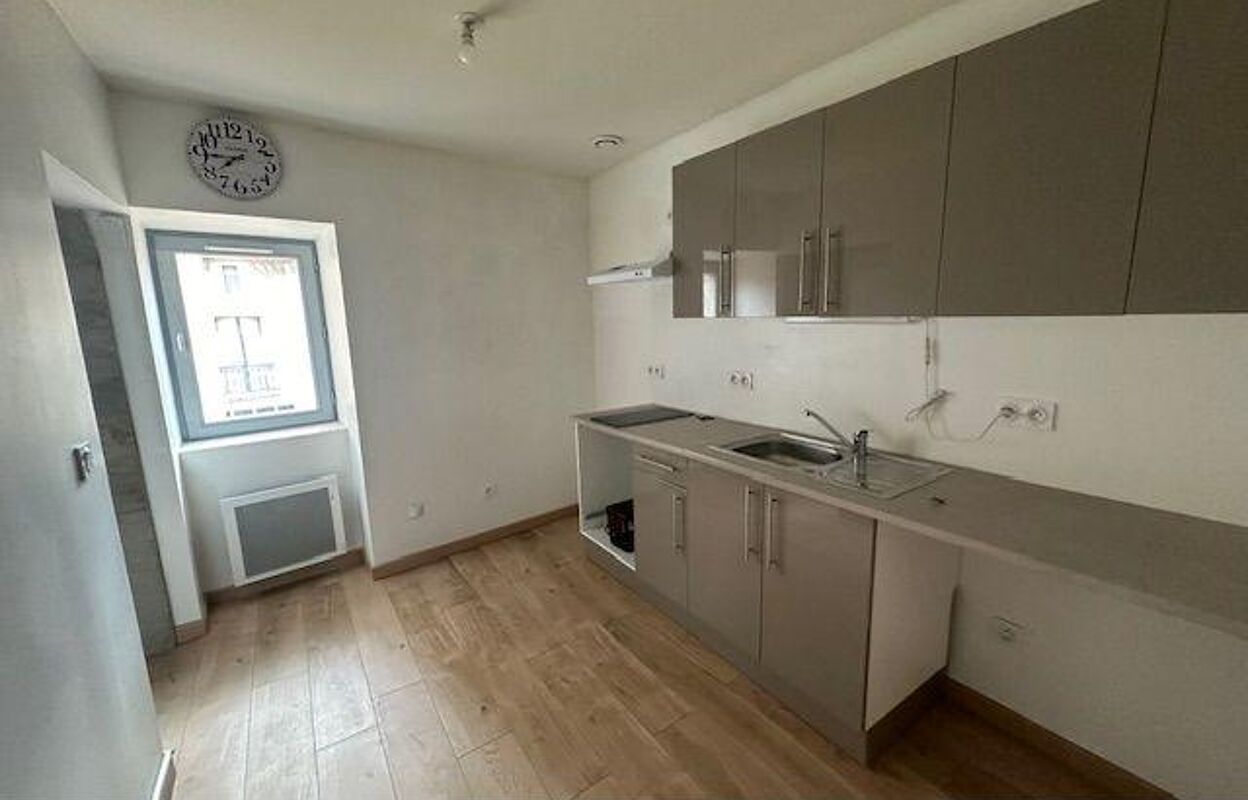 immeuble  pièces 150 m2 à vendre à Lézignan-la-Cèbe (34120)